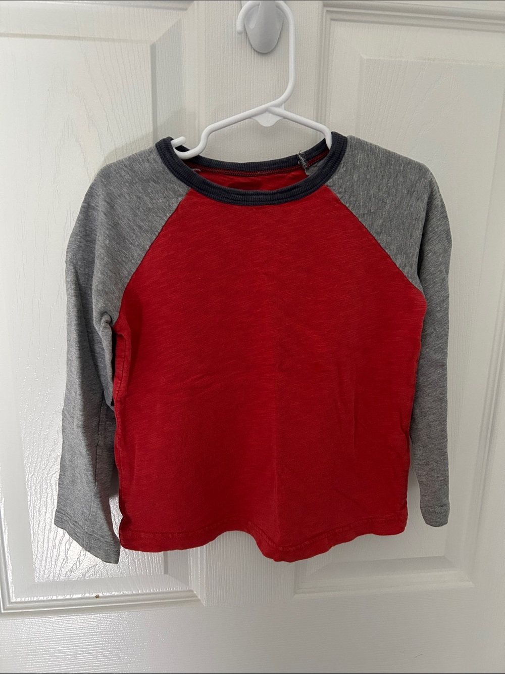 Mini Boden Red & Gray Raglan Long Sleeve Tee